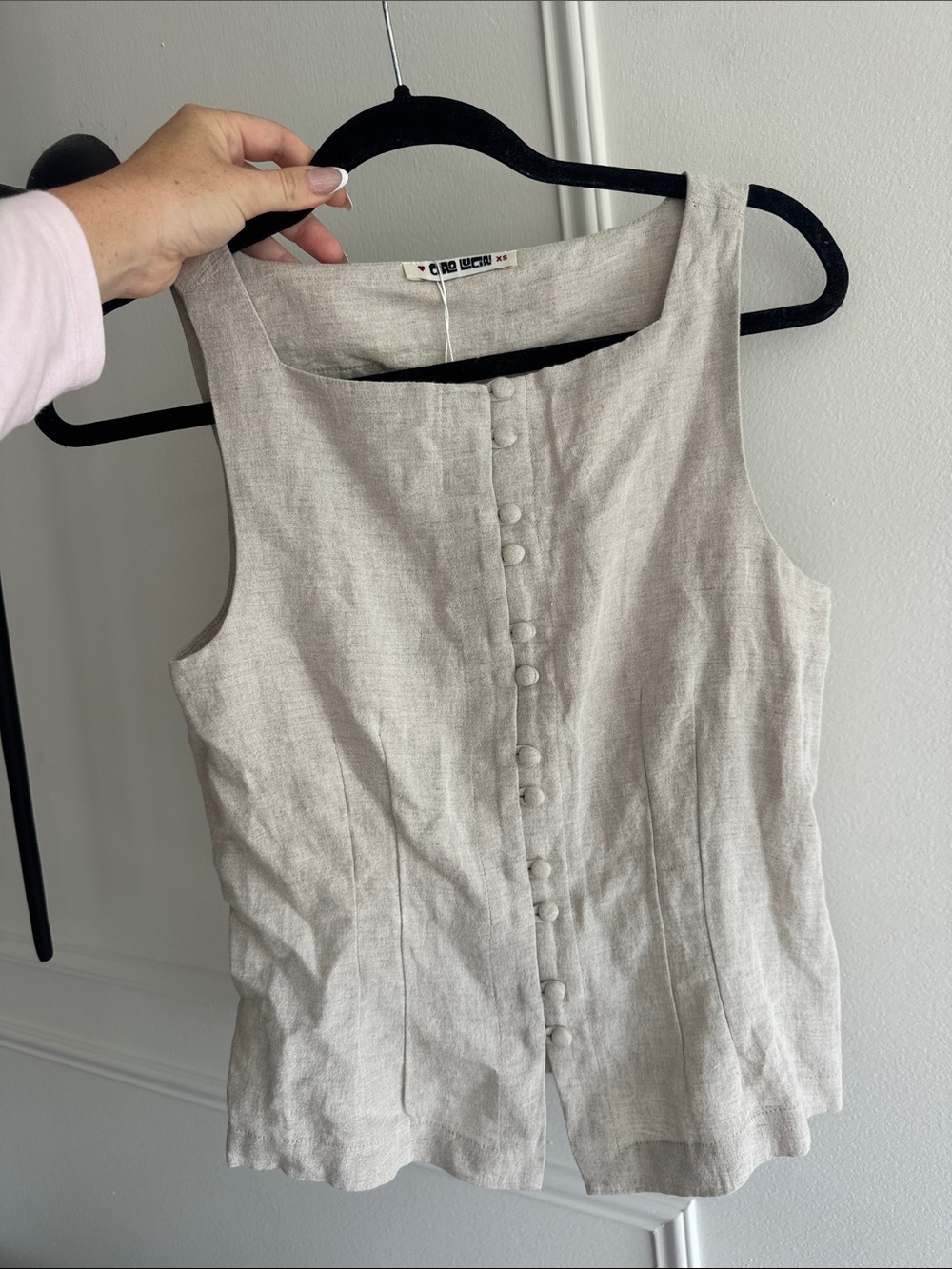 Ciao Lucia Linen Button Down Sleeveless Top XS